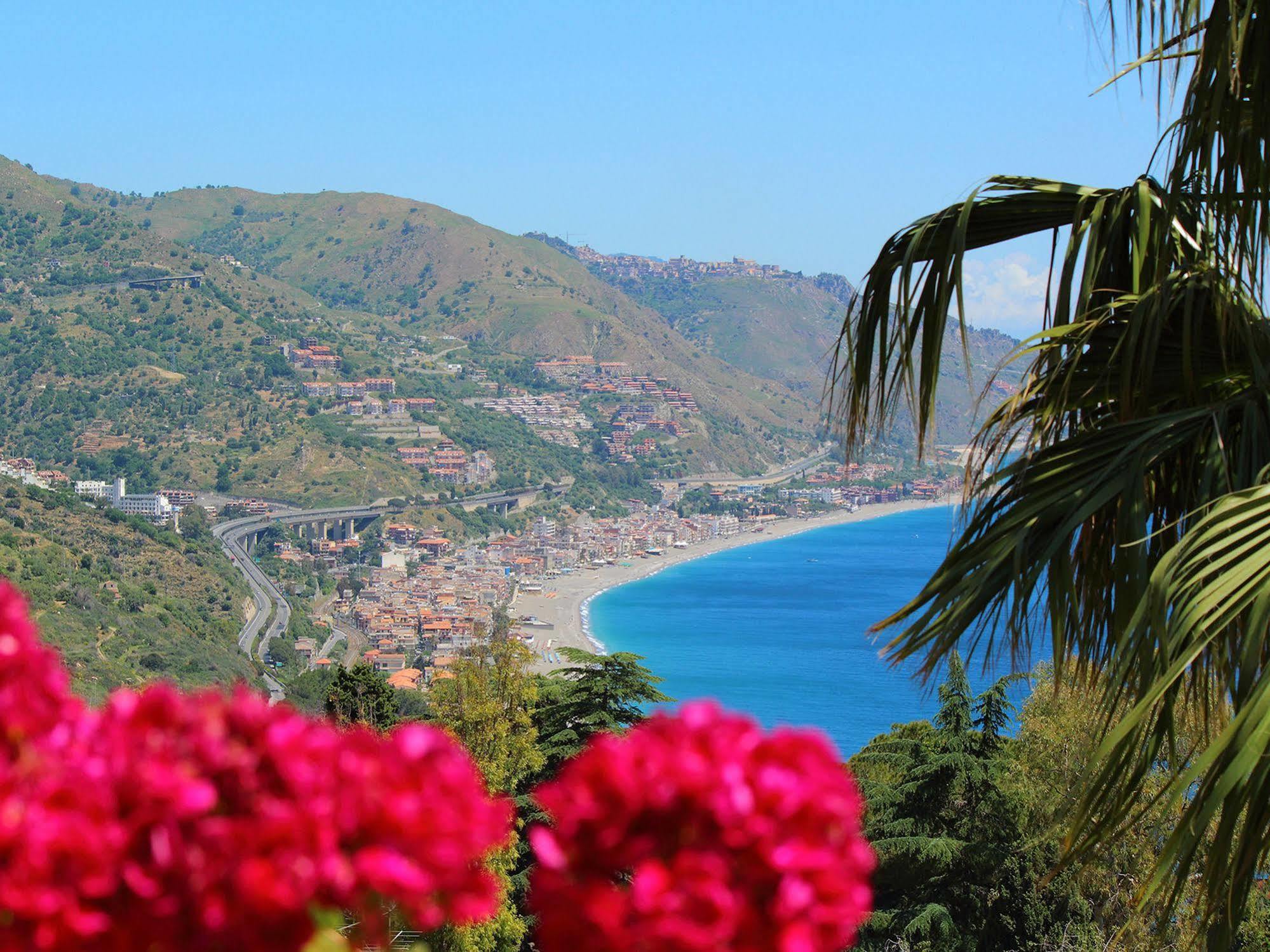 Innpiero Taormina Bagian luar foto